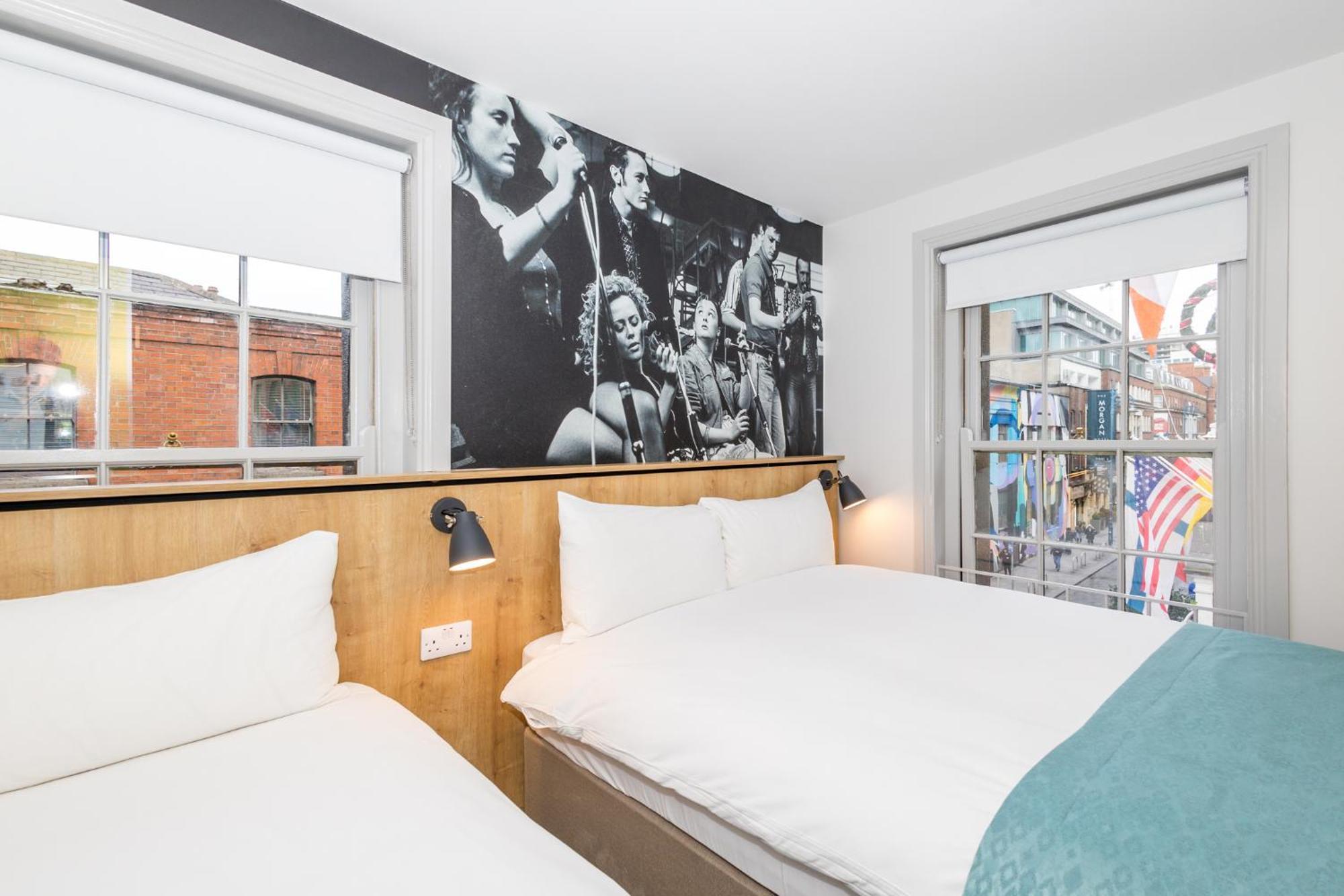 The Auld Dubliner Hotel ภายนอก รูปภาพ
